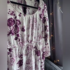 Torrid Lightweight Spring Purple & White Floral Dress Size 2